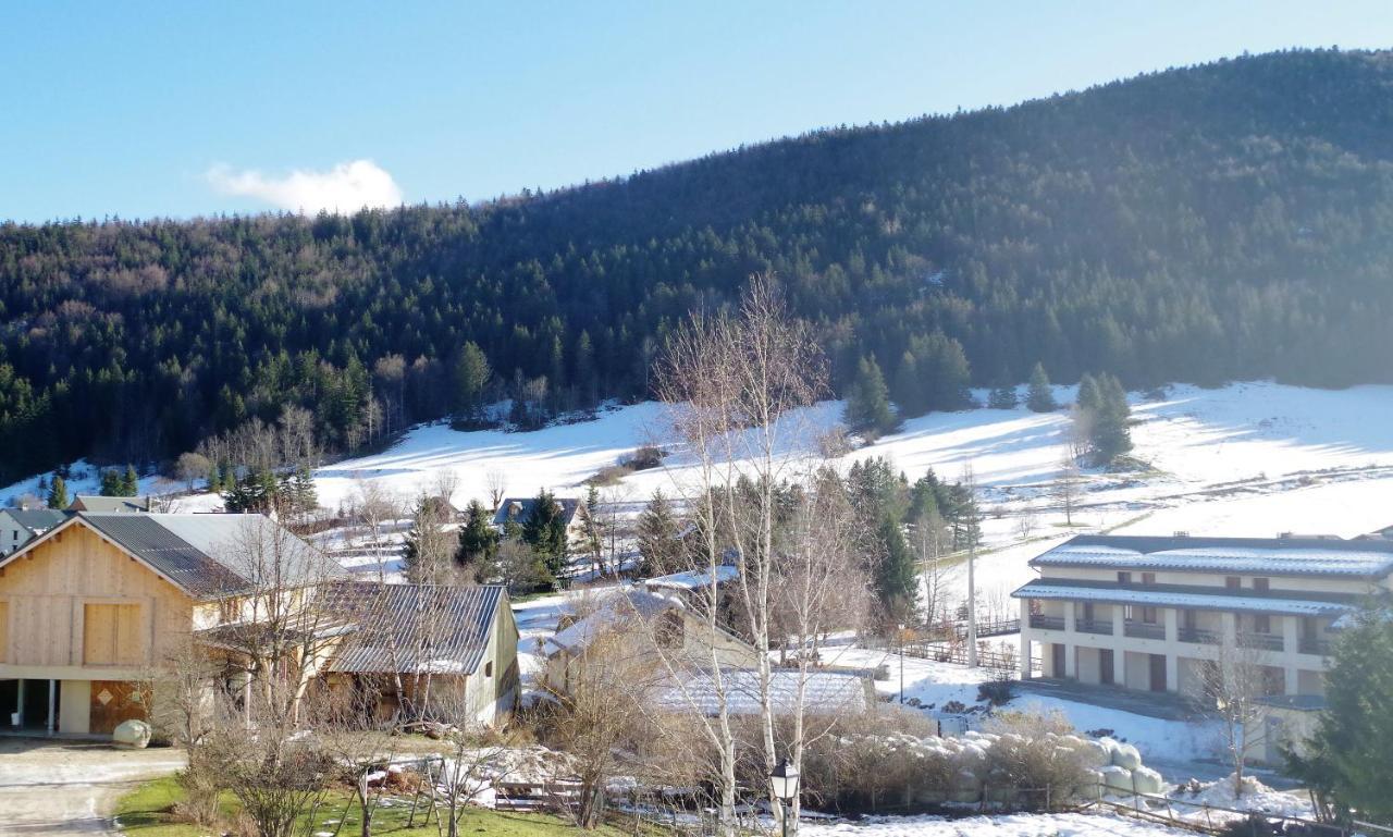 Auberge Des Deux Moucherolles Corrençon-en-Vercors Buitenkant foto